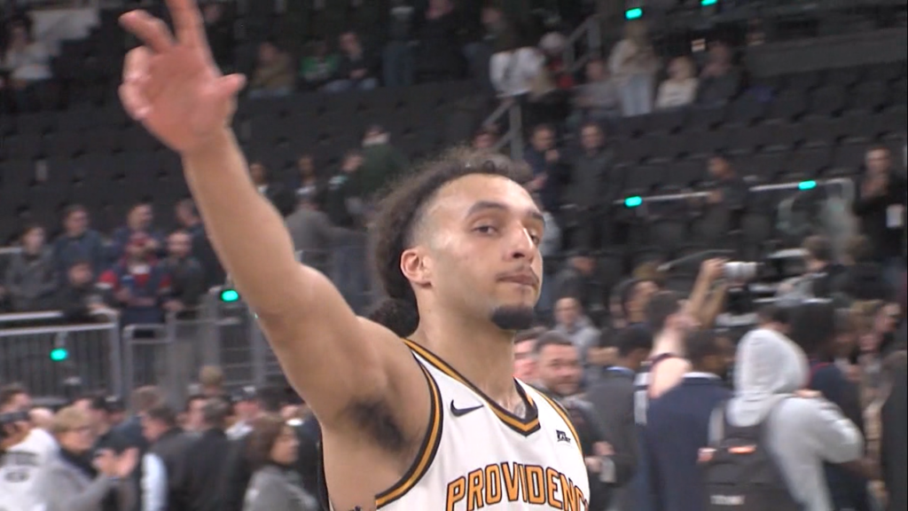 41982 Vo Pc Mbb Rv Devin Carter First Team All Big East Isteele00 00 15 15still001