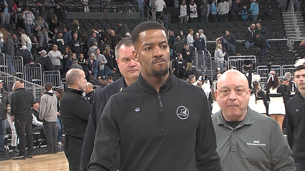 40800 Vo Pc Villanova Mbb Ov Ncoit00 00 51 22still001