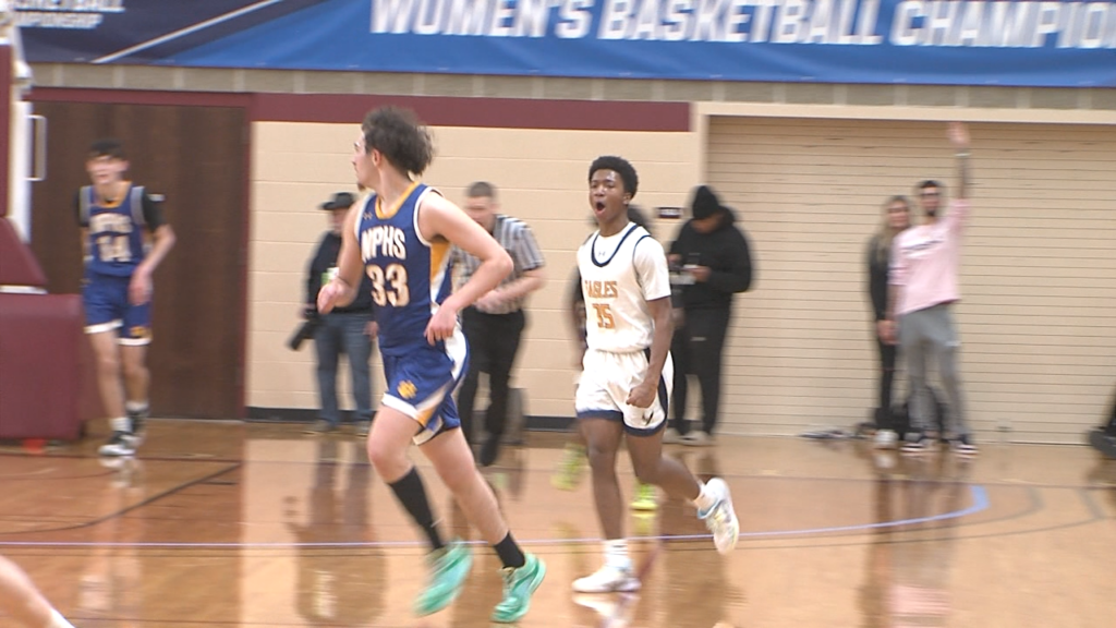 42412 Vo North Providence Barrington Bbb State Qtrs V Isteele00 00 16 25still001