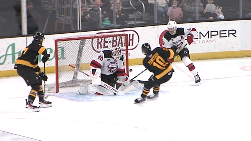 49105 Vo Pbruins Utica V Isteele00 00 51 46still001