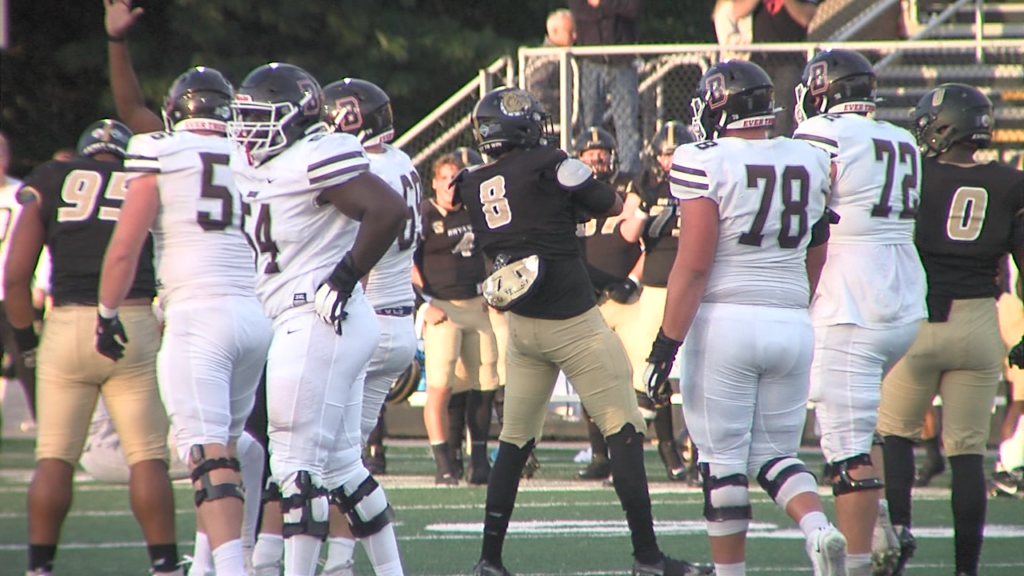 50019 Vo Bryant V Dyson Panthers Udfa Isteele00 00 58 25still001