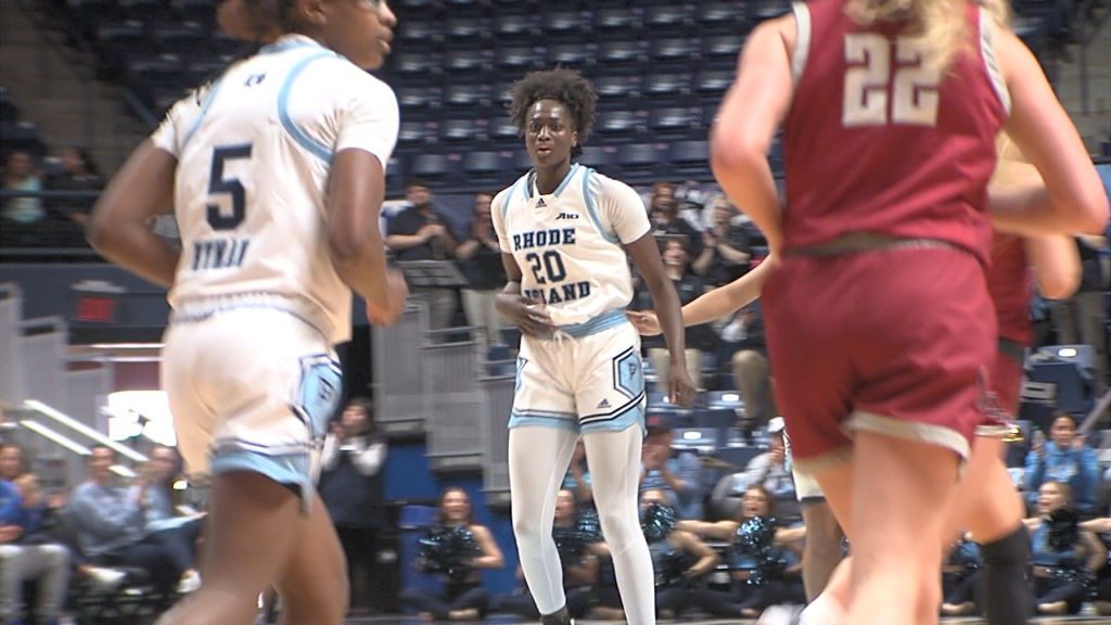 49610 Vo Uri Wbb V Toure Maryland Commit Isteele00 00 07 52still001