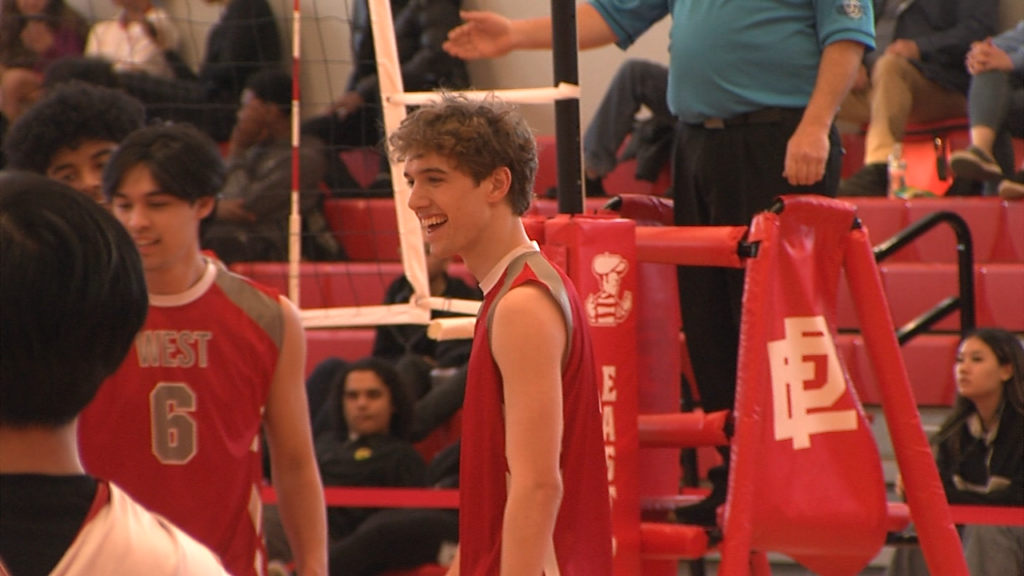 46948 Vo East Providence Cranston West Bvb Isteele00 00 14 37still001