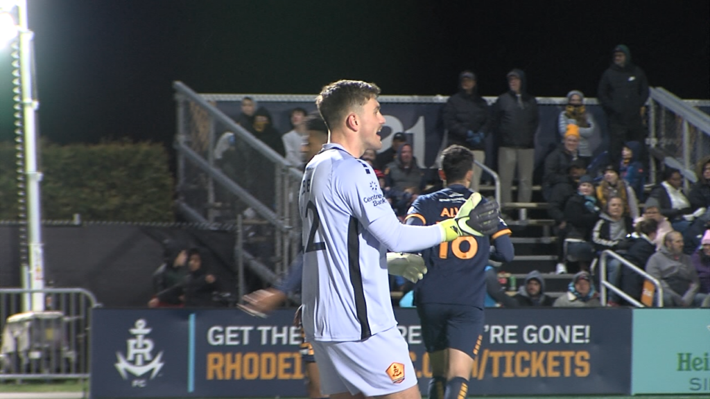 49111 Vo Rifc Pittsburgh V Isteele00 00 47 15still001