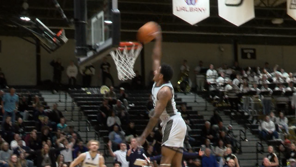 51621 Vo Bryant V Rivera Umass Transfer Isteele00 00 03 55still001