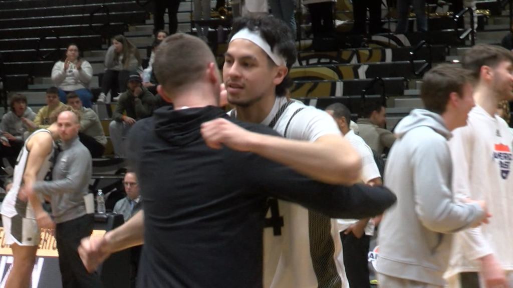 51597 Vo Bryant V Pinzon Returns Isteele00 00 03 13still001