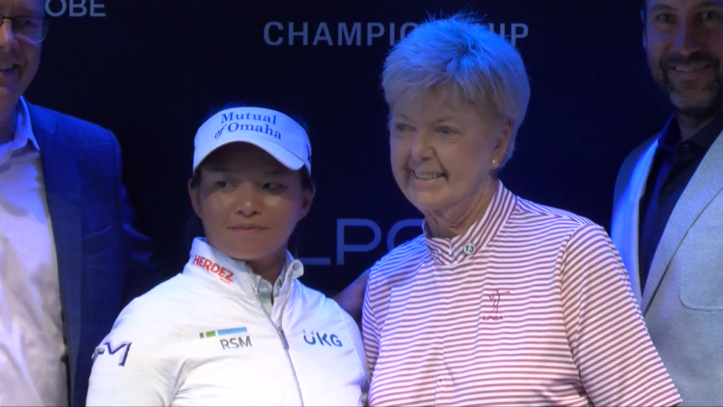 64304 Pkg Lpga P Fm Championship Prep Isteele00 00 41 02still001