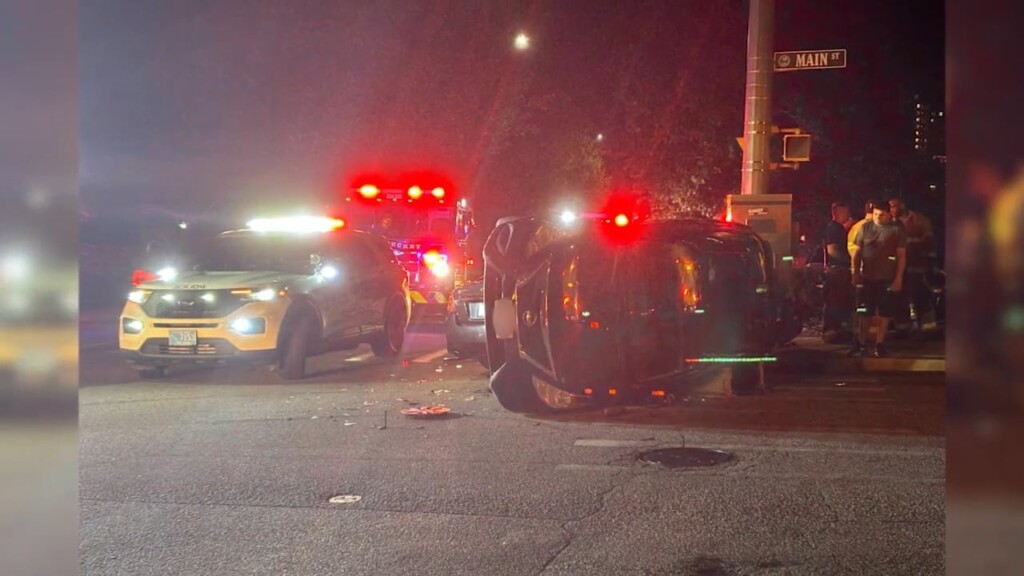 One Person Hospitalized After Early Morning Crash In Pawtucket