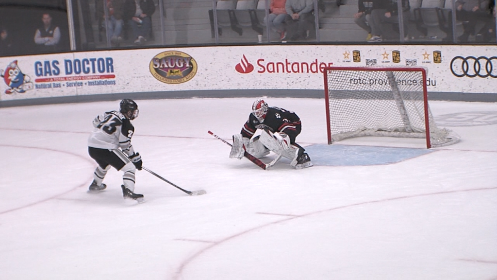 70689 Vo Pc Mhk Ov Coaches Poll Ncoitmxf00 00 38 44still001