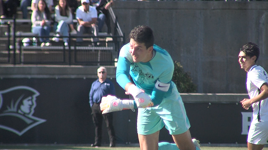 75084 Vo Pc St Johns Msoc V Isteele00 00 15 15still002