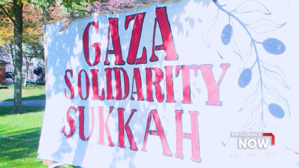 Brown University Students Sleep In Sukkahs On Campus For Jewish Holiday