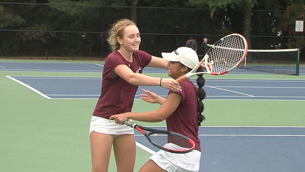 74218 Sot Riil Tennis Doubles Final S Isteele00 02 04 47still001