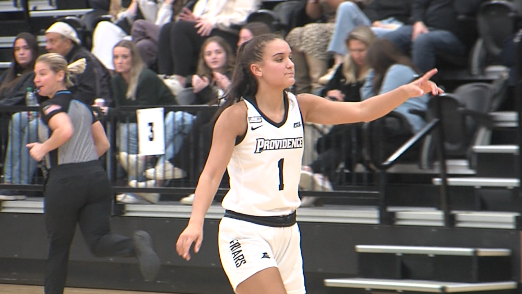 76444 Vo Pc Southern Ct State Wbb V Exhibition Isteele00 00 17 03still001