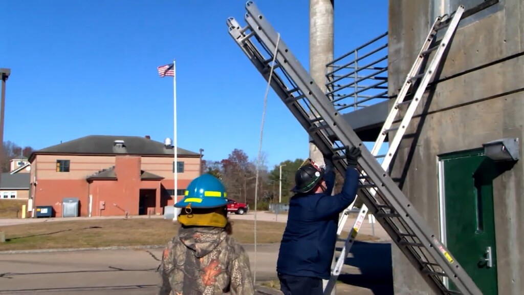 South Kingstown Students Learn Skills With Firefighters