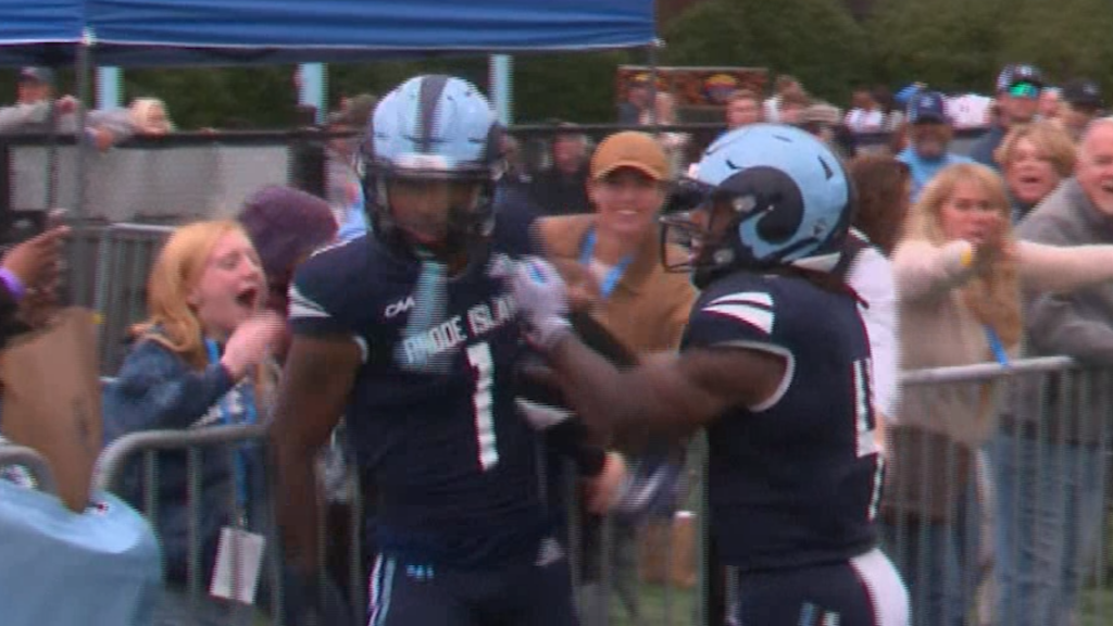 77011 Vo Uri Monmouth Fb V Ncoit00 00 20 17still001