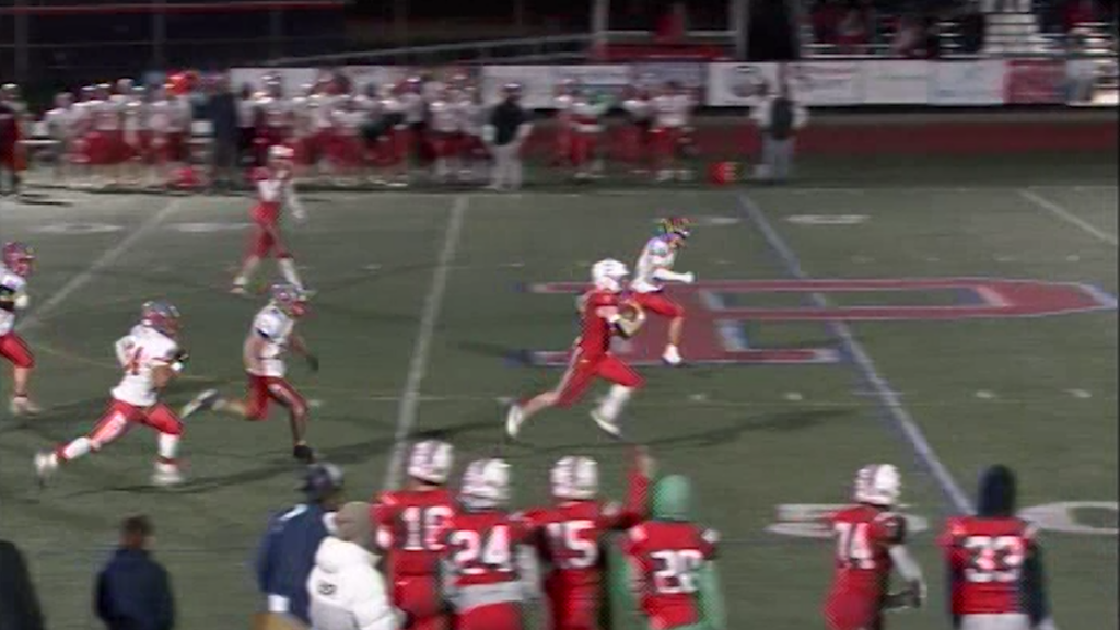 77899 Vo Cranston West Portsmouth Qtrs Fb V Isteele00 00 12 30still001