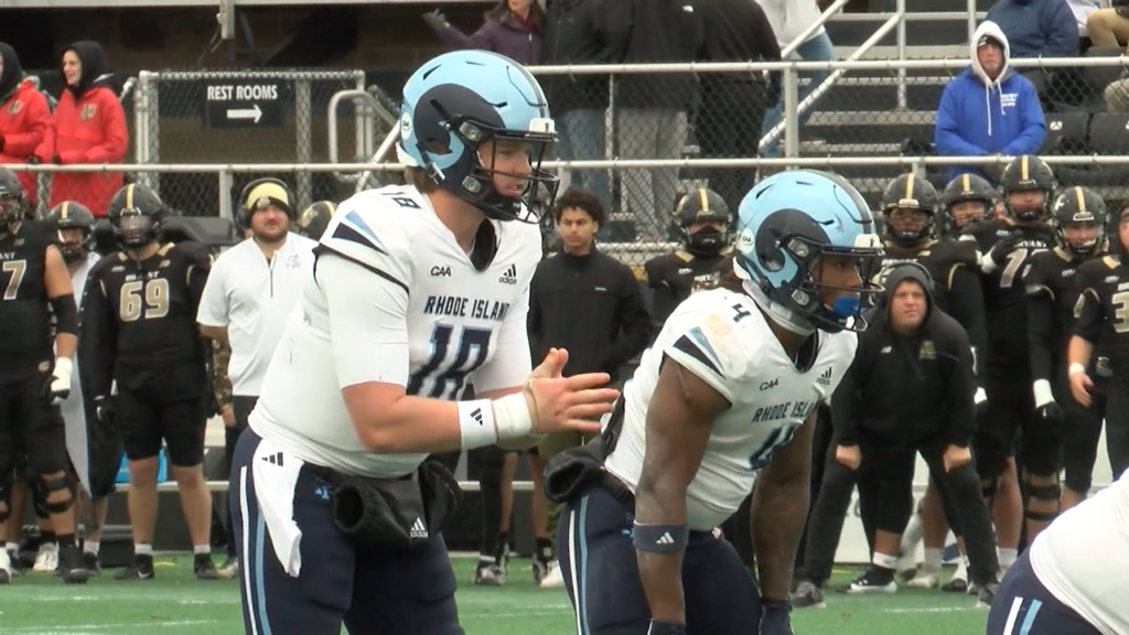 81732 Vo Uri Fb V Helms Transfer Portal Isteele00 00 00 47still001