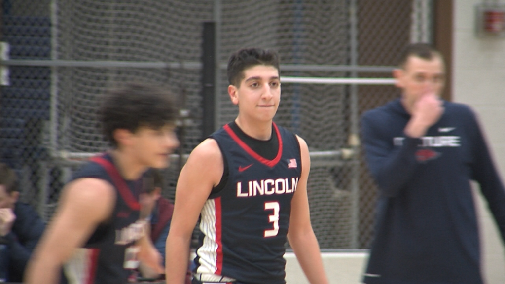 84036 Vo Lincoln Tolman Bbb V Ncoit00 00 27 38still001