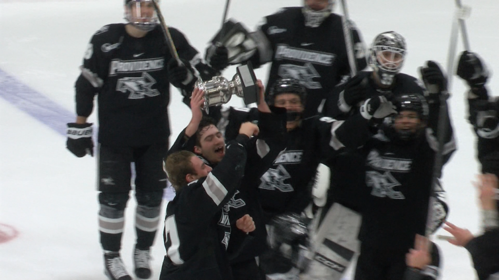 #5/4 Pc Men's Hockey Blanks Brown To Take Home Mayor's Cup