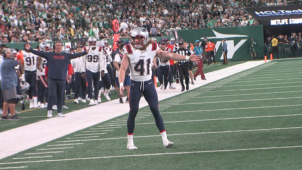 84632 Vo Pats V Schooler Pro Bowl Isteele00 00 54 29still001