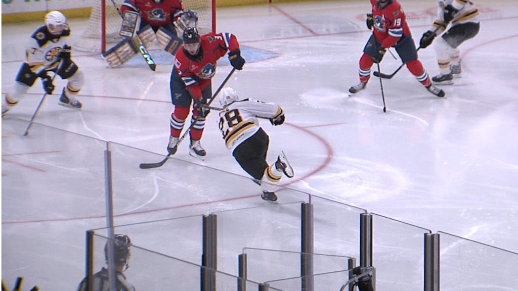 86685 Vo Pbruins Springfield V Isteele00 00 09 29still001