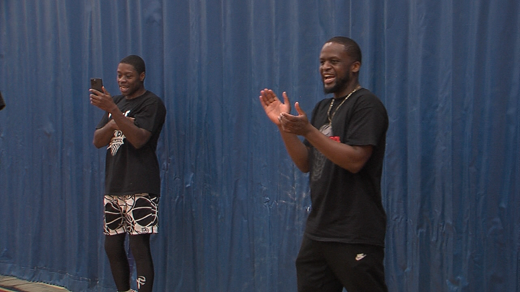 86804 Vo Camp Errol Basketball Clinic V Ncoit00 00 15 17still001