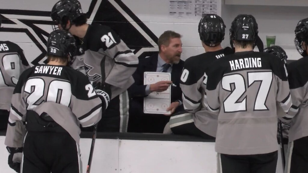 #7 Pc Men's Hockey Looks To Finish Off More Scoring Chances Against #9/8 Bu