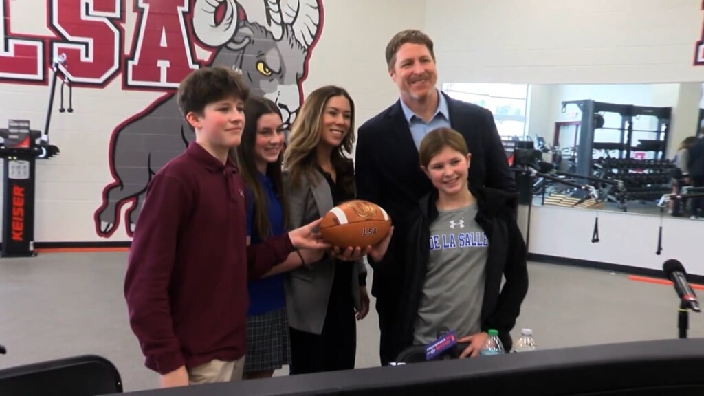 Former Patriot Dan Koppen Introduced As New La Salle Football Coach