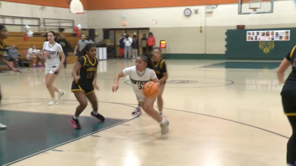 Abc6 Sports Play Of The Week: Pawtucket's Tiyara Gonzalez