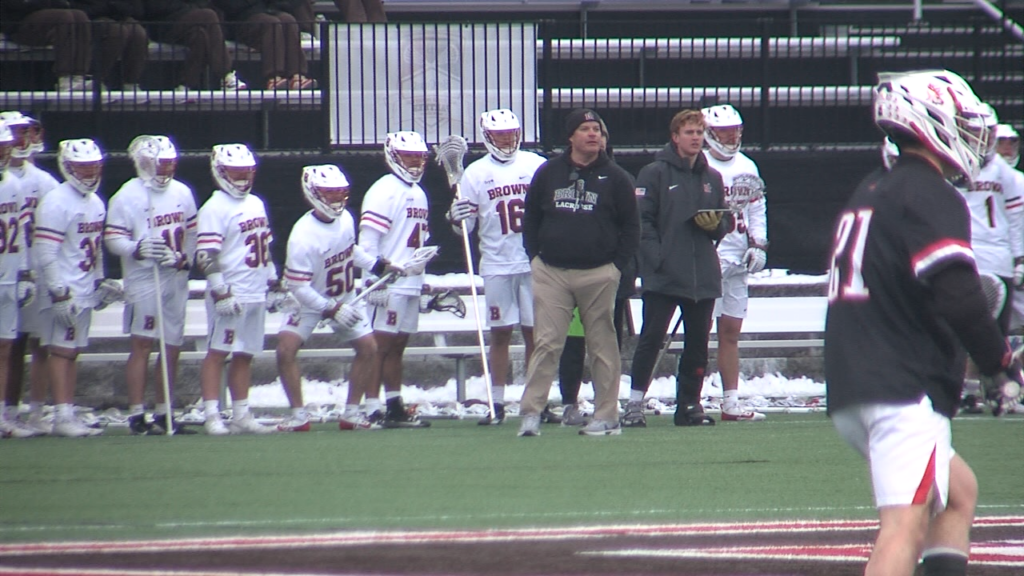 90215 Pkg Ian Sports 11pm 21525 Pkg Ncoit00 03 02 10still004