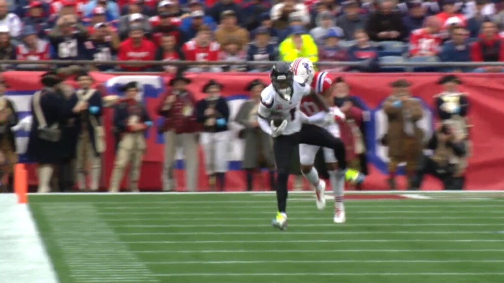 Reports: Patriots Signing Wr Stefon Diggs To Three Year, $69 Million Deal