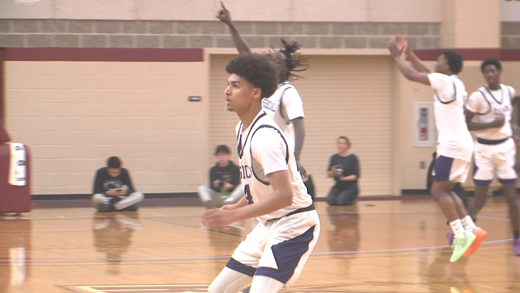 93421 Vo Riil V Classical Portsmouth Qtrs Ncoit00 00 40 57still001