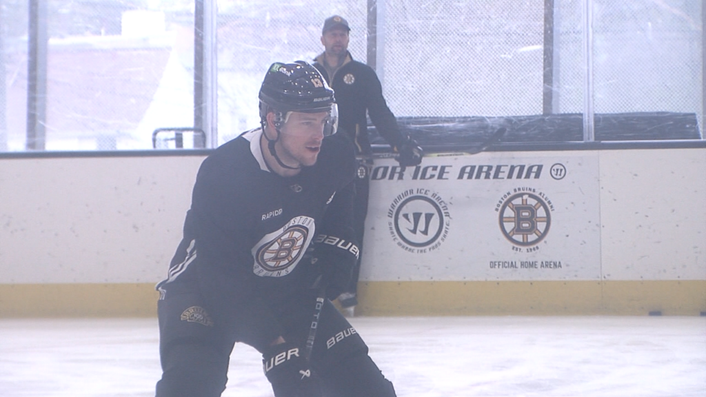 92982 Vo Bruins V Coyle Trade Isteele00 00 36 54still001