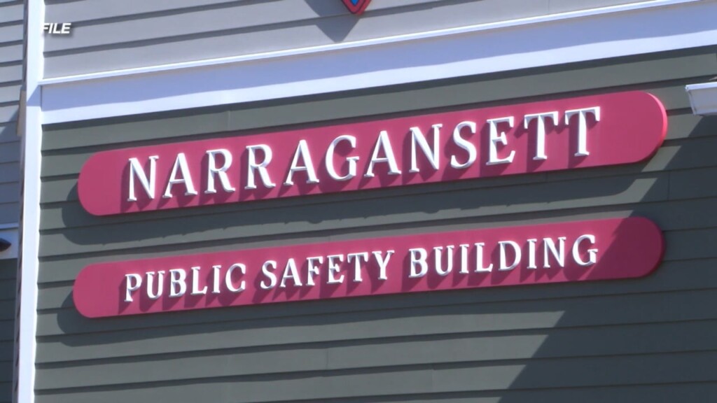 Fact Or Fiction?: Narragansett Police Search Beach For Body After Facebook Post