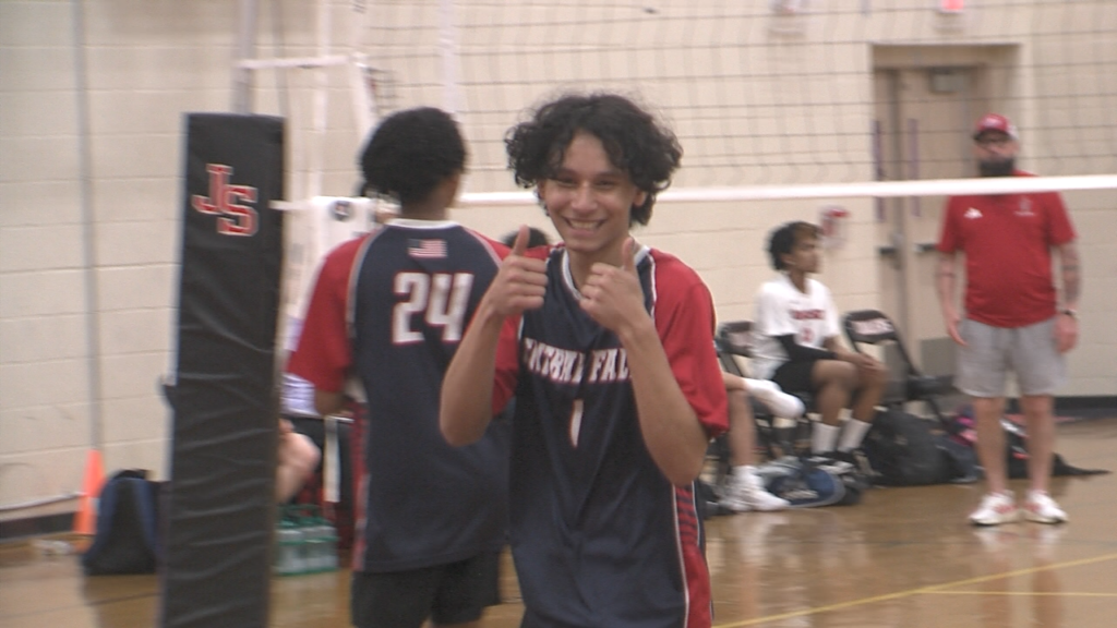 98164 Vo Central Falls Juanita Sanchez Bvb Rv Isteele00 00 15 02still001