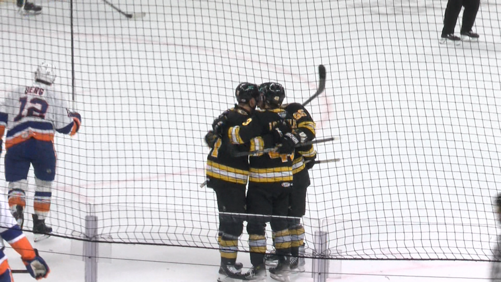 P Bruins Take Down Islanders In Regular Season Finale