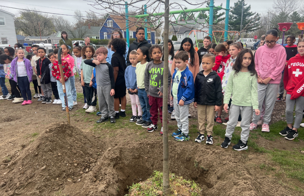 Agnes B Hennessey Elementary Students