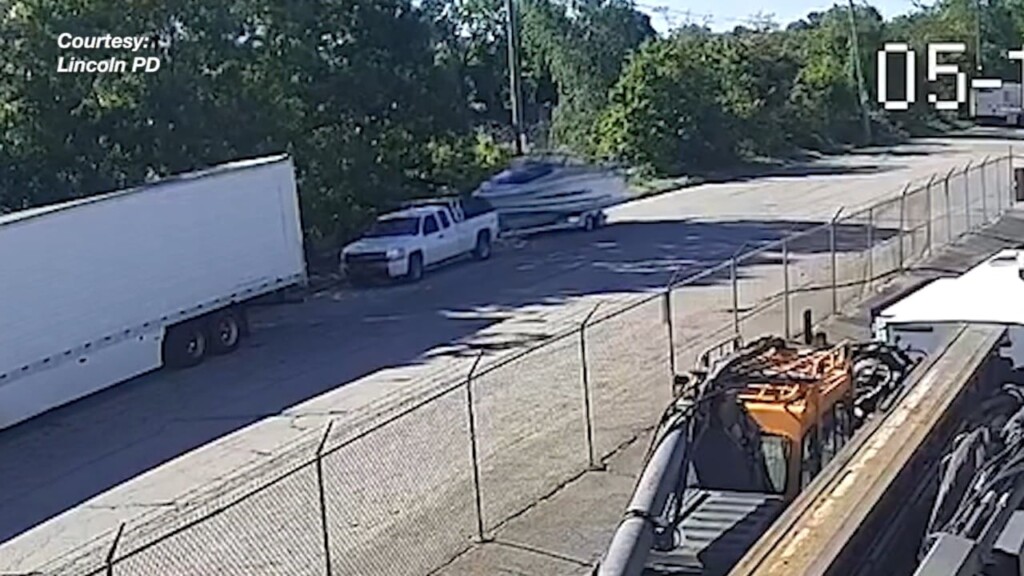 Lincoln Police Seek Suspects In Boat Dumped On Side Of Highway
