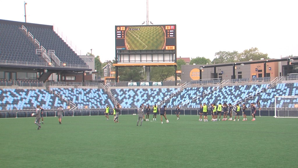 00528 Vo Rifc V Heriveaux Isteele00 00 26 44still001