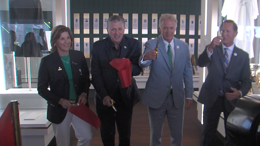 02045 Vo Tennis Hof Rv Museum Renovation Isteele00 00 02 37still001