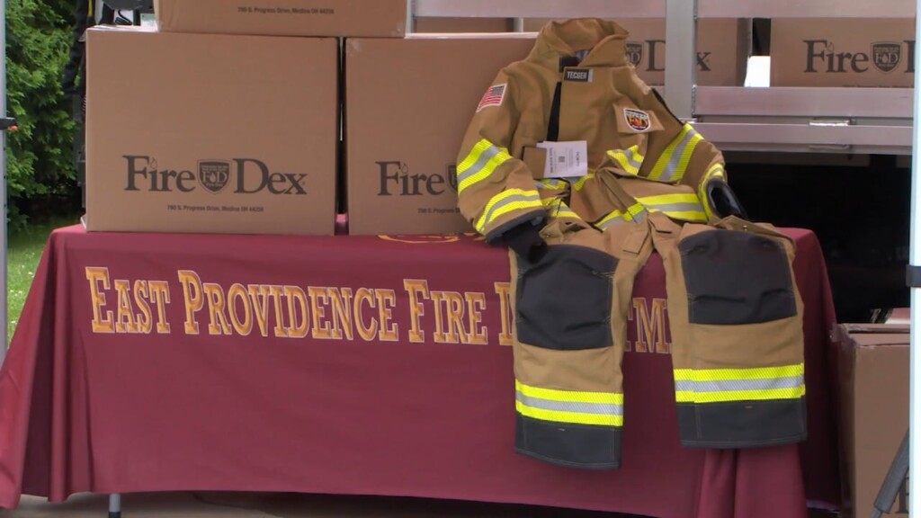 East Providence Firefighters Become First In U.s. To Use Non Pfas Gear