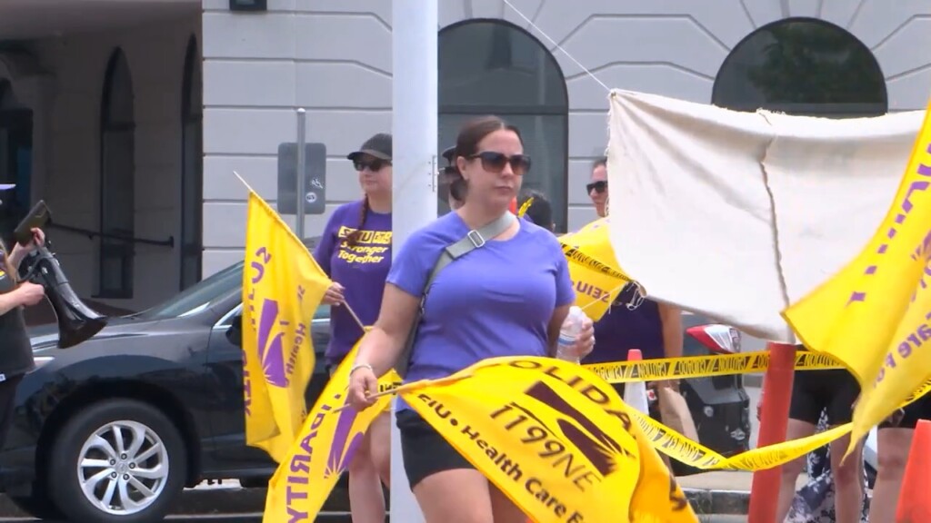 Butler Hospital Workers Stage Sit In Outside Of Care New England Hq