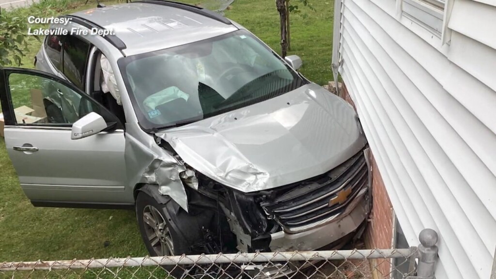 Lakeville Home Hit By Car After Crash
