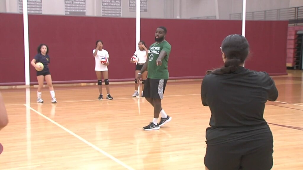 Jhamal Diggs Helps To Grow Sport With Volleyball Skills Clinic