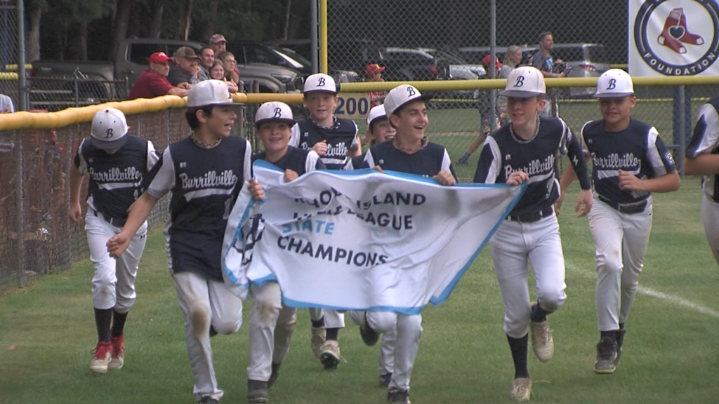 11098 Vo Burrillville Coventry Ll Bsb Rv State Championship Isteele00 01 02 53still001