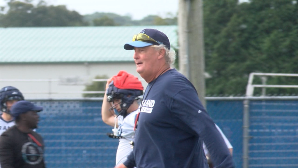 14245 Pkg Rhody Fb Season Prep Pkg Ncoitmxf00 01 36 34still001