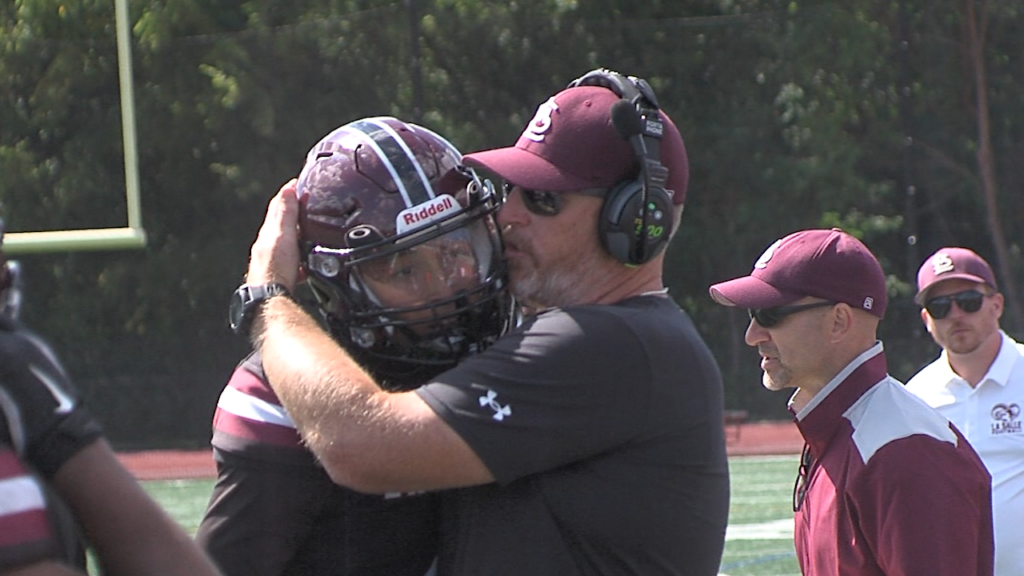 15506 Vo La Salle Chaminade Fb Rv Isteele00 00 59 19still001