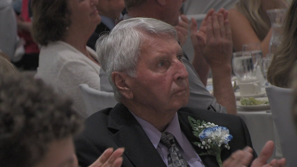 14666 Vo Ri Hockey Hof Rv Ncoit00 00 31 48still001