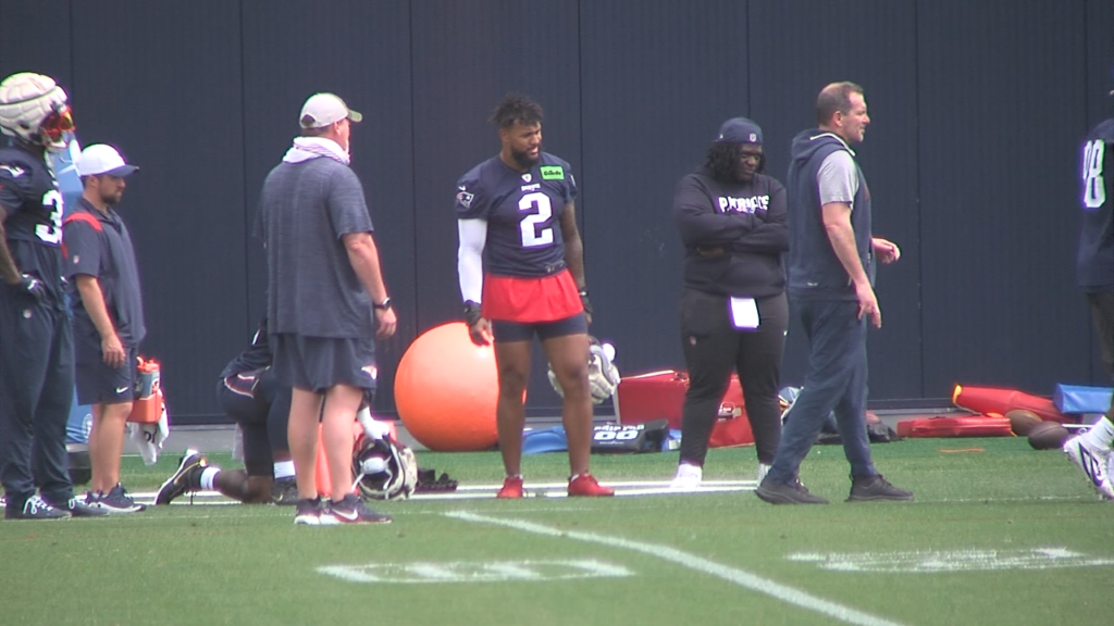 15686 Vo Pats V Captains Isteelemxf00 00 18 06still001