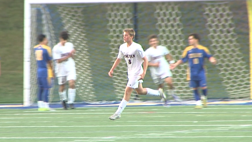 16903 Vo North Providence Lincoln Bsoc V Ncoit00 00 11 26still001